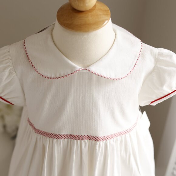 Girl's White Cotton Pin Wale Corduroy Bow Dress Red Trim Boutique Size 5 NWT - Picture 6 of 9